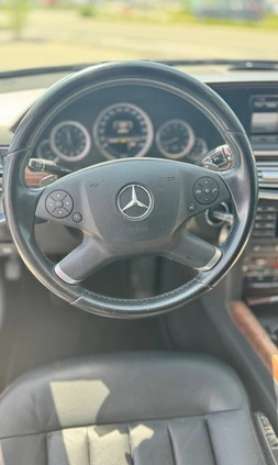 Mercedes-Benz Klasa E cena 52500 przebieg: 259500, rok produkcji 2012 z Piaseczno małe 497